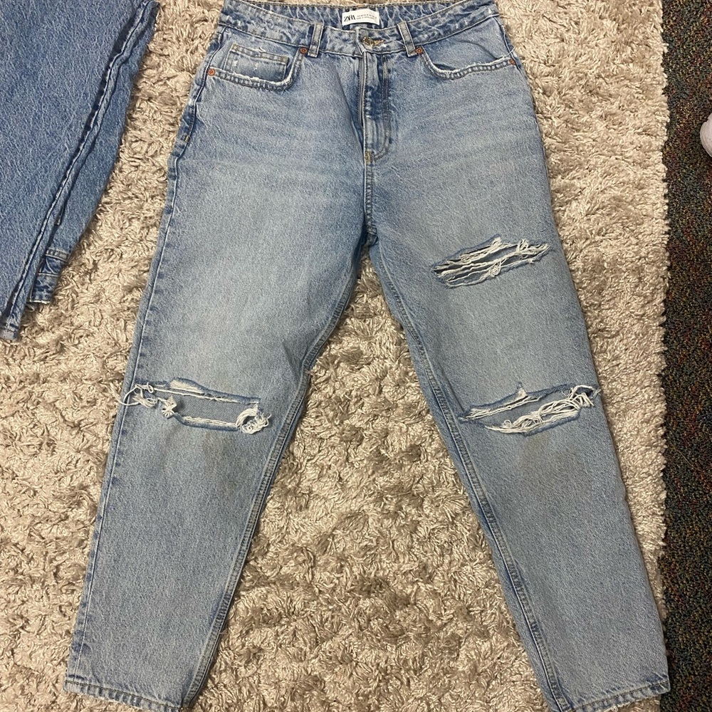 Zara ripped mom jeans